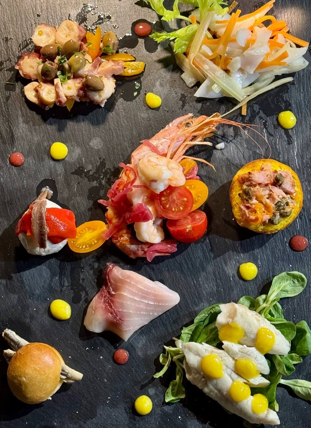 Specialità di pesce gourmet del ristorante Kilauea Summer Beach